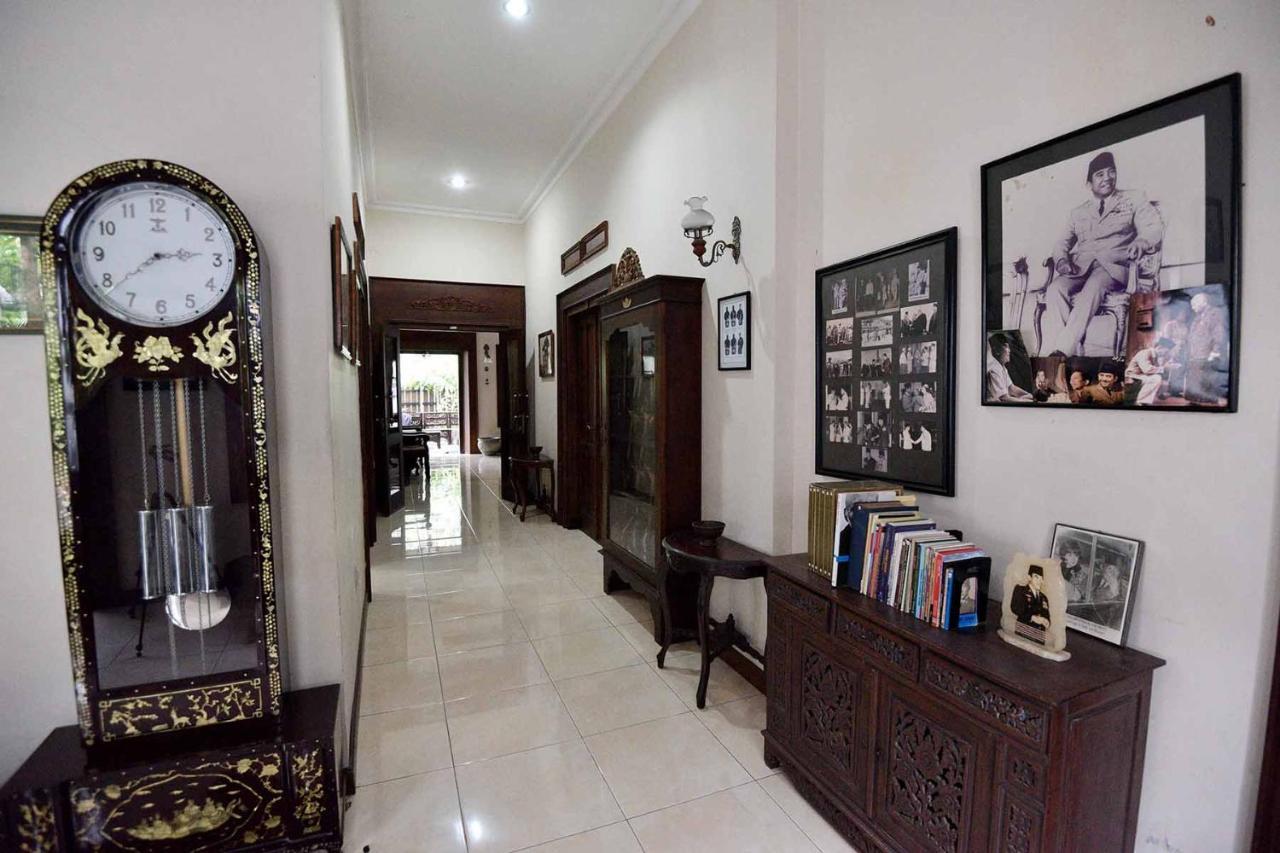 Ndalem Maharani Guest House ジョグジャカルタ エクステリア 写真