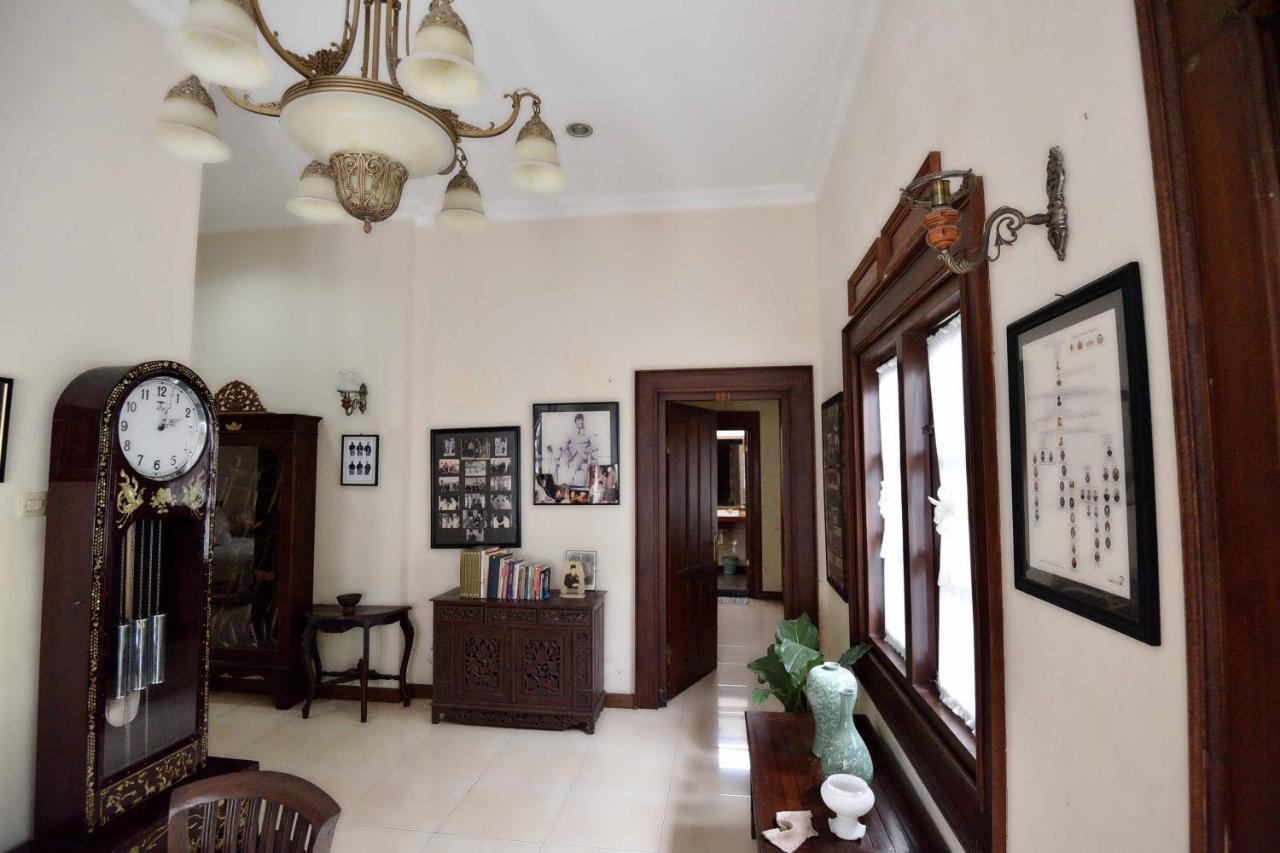 Ndalem Maharani Guest House ジョグジャカルタ エクステリア 写真