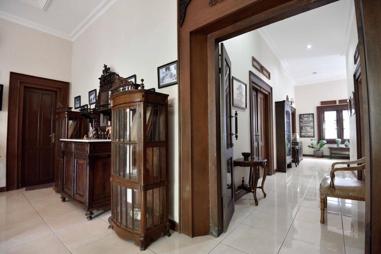 Ndalem Maharani Guest House ジョグジャカルタ エクステリア 写真