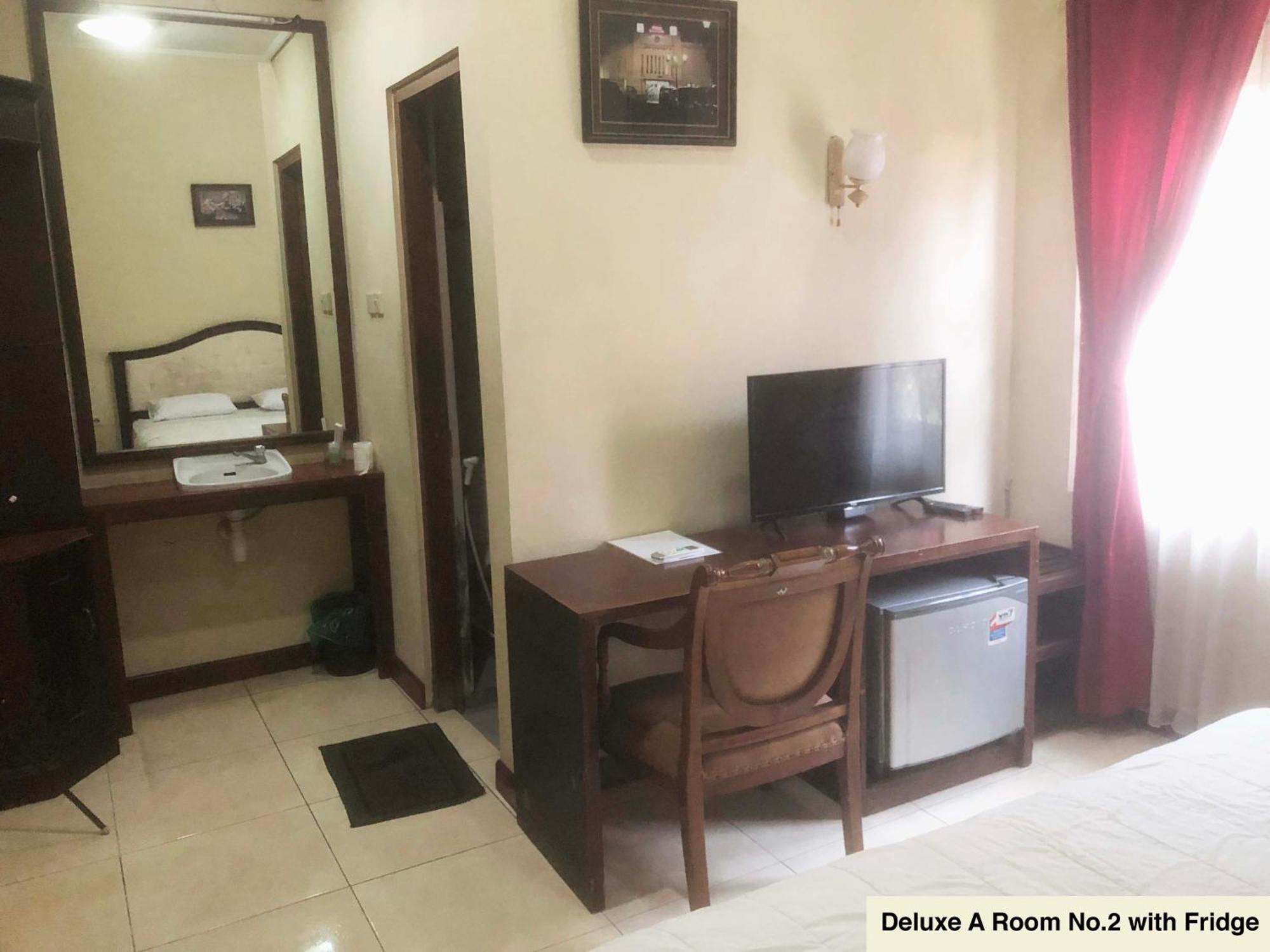Ndalem Maharani Guest House ジョグジャカルタ エクステリア 写真