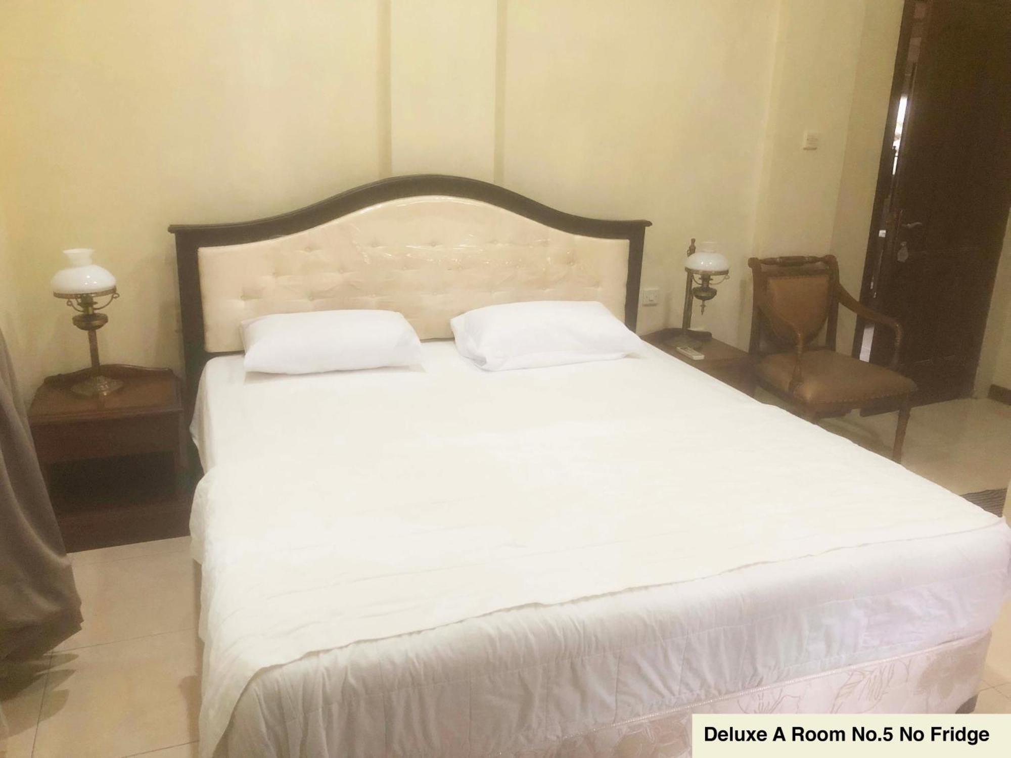 Ndalem Maharani Guest House ジョグジャカルタ エクステリア 写真